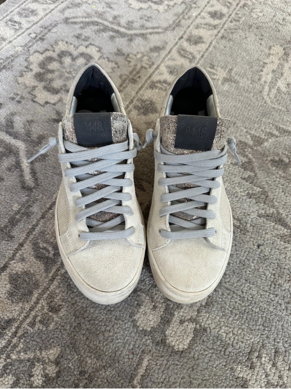 P448 low top sneakers sz 39